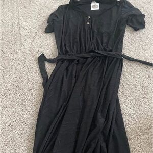 Elegant Black Maxi Dress